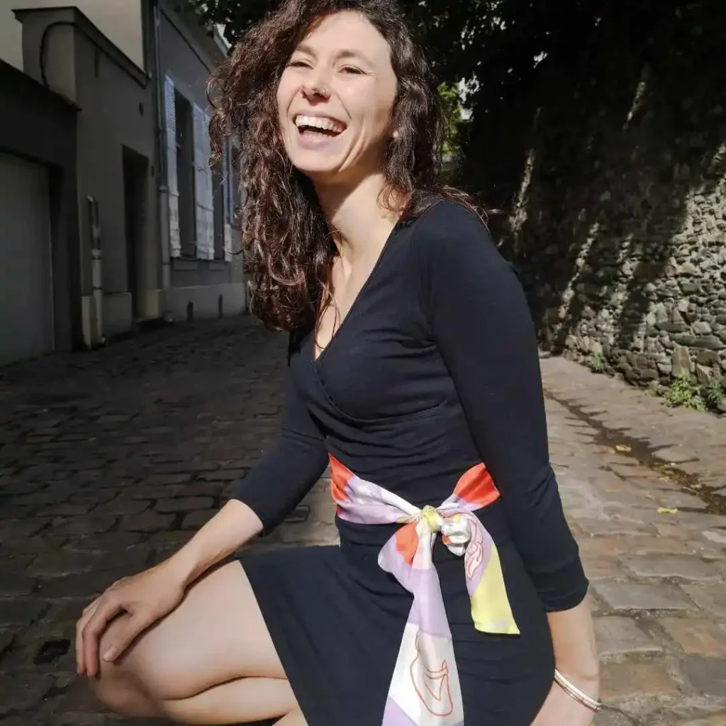 comment porter twilly en soie en ceinture